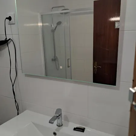 Al Sonia Lagoa (Azores)